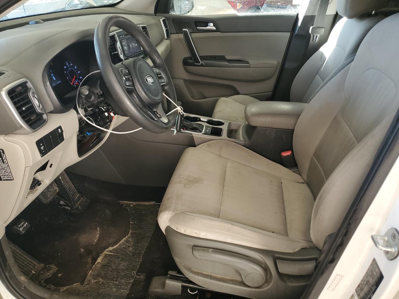 2017 KIA SPORTAGE L - Image 7