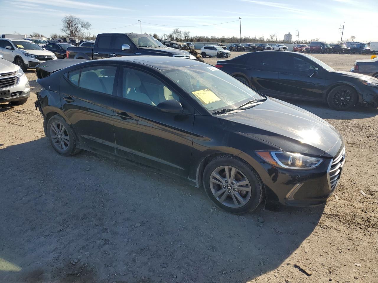 2018 HYUNDAI ELANTRA SE - Image 4