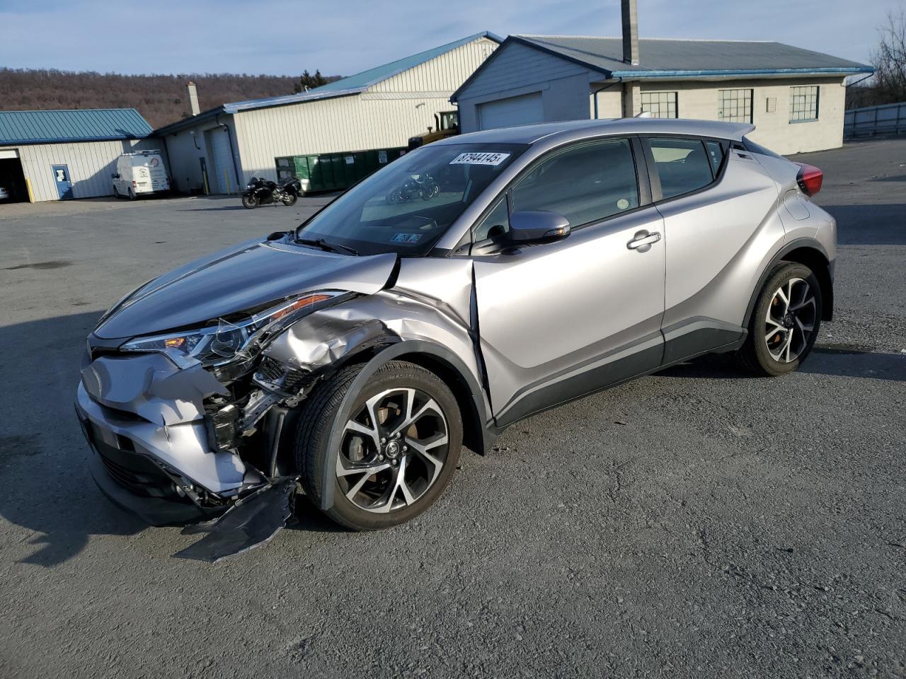 2018 TOYOTA C-HR XLE