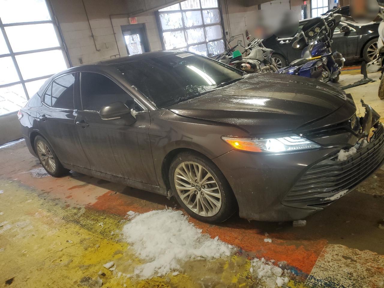 2018 TOYOTA CAMRY L - Image 4