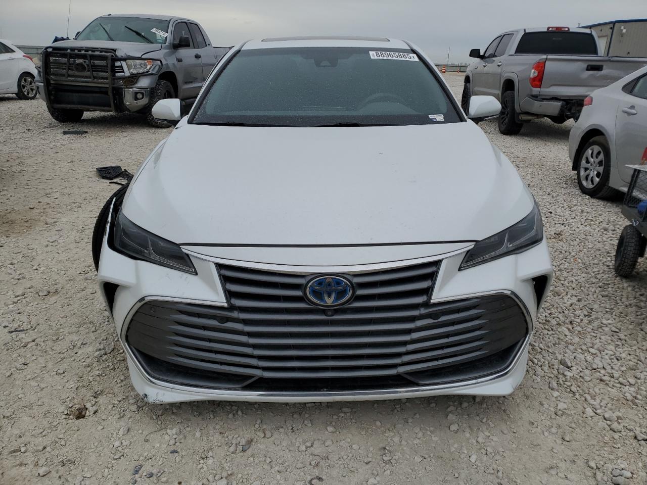 2019 TOYOTA AVALON XLE - Image 5
