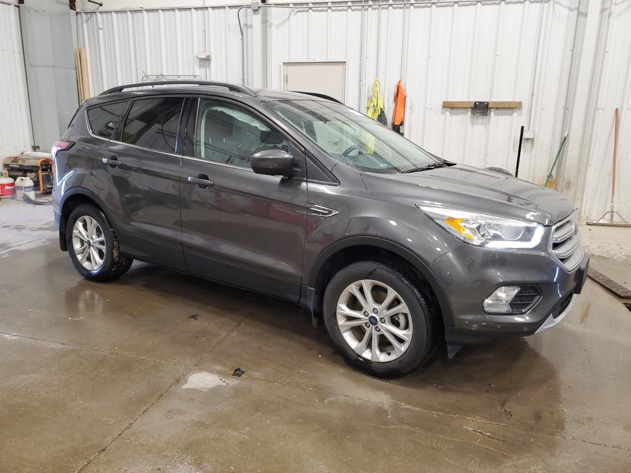 2017 FORD ESCAPE SE - Фото 4