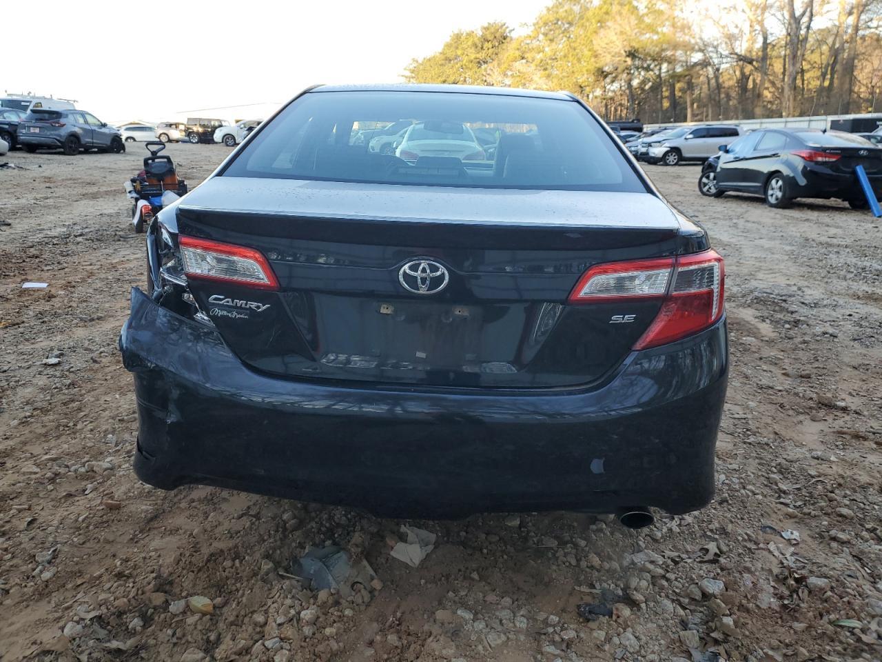 2013 TOYOTA CAMRY L - Image 6