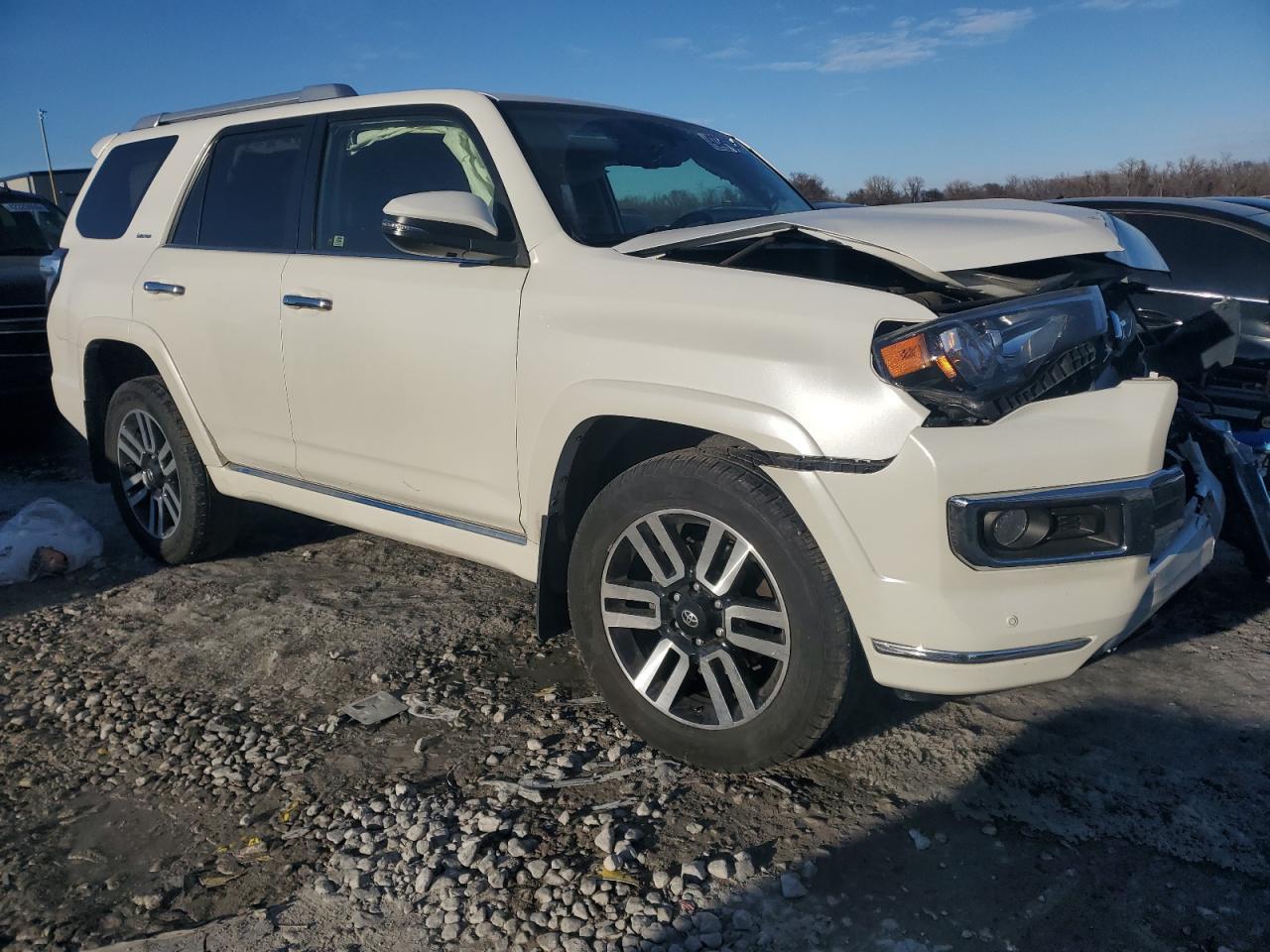 2018 TOYOTA 4RUNNER SR - Image 4