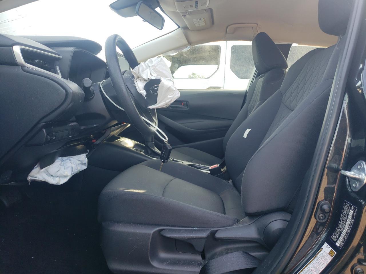 2022 TOYOTA COROLLA LE - Фото 7