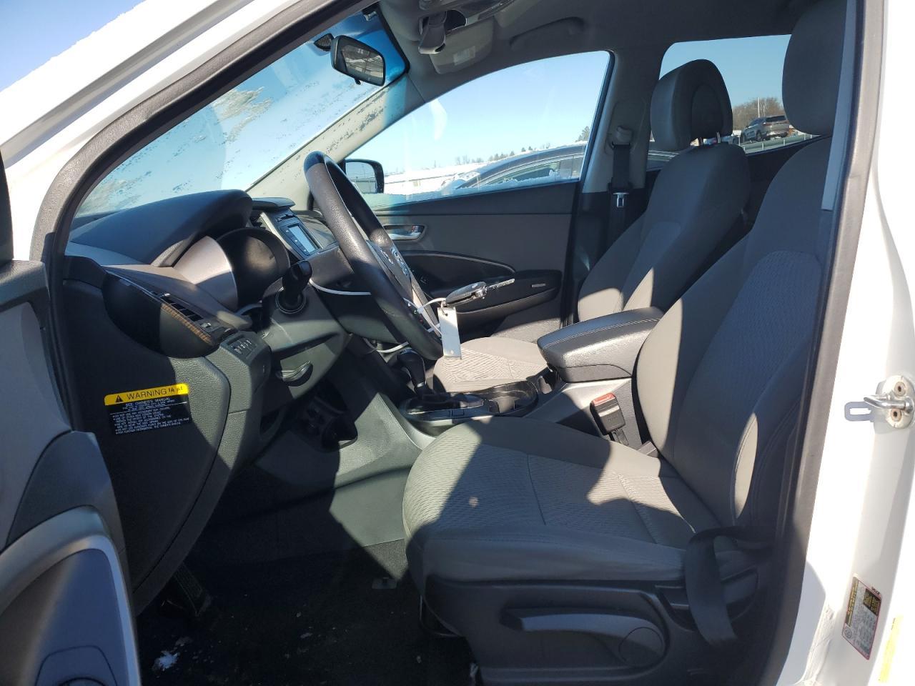 2017 HYUNDAI SANTA FE S - Image 7