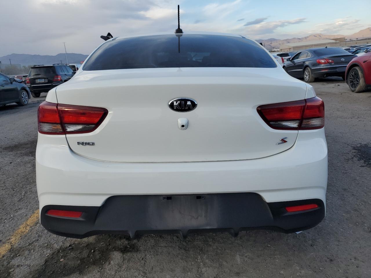 2020 KIA RIO LX - Фото 6