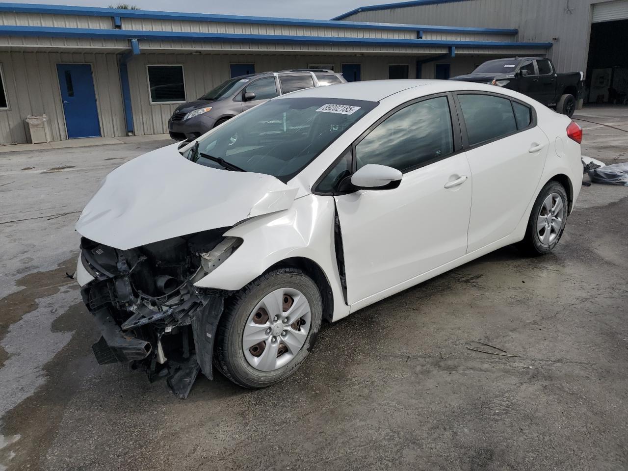 2016 KIA FORTE LX car image