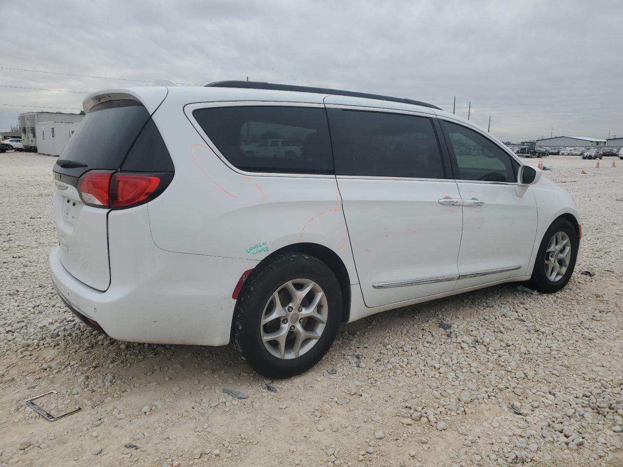 2017 CHRYSLER PACIFICA T - Image 3