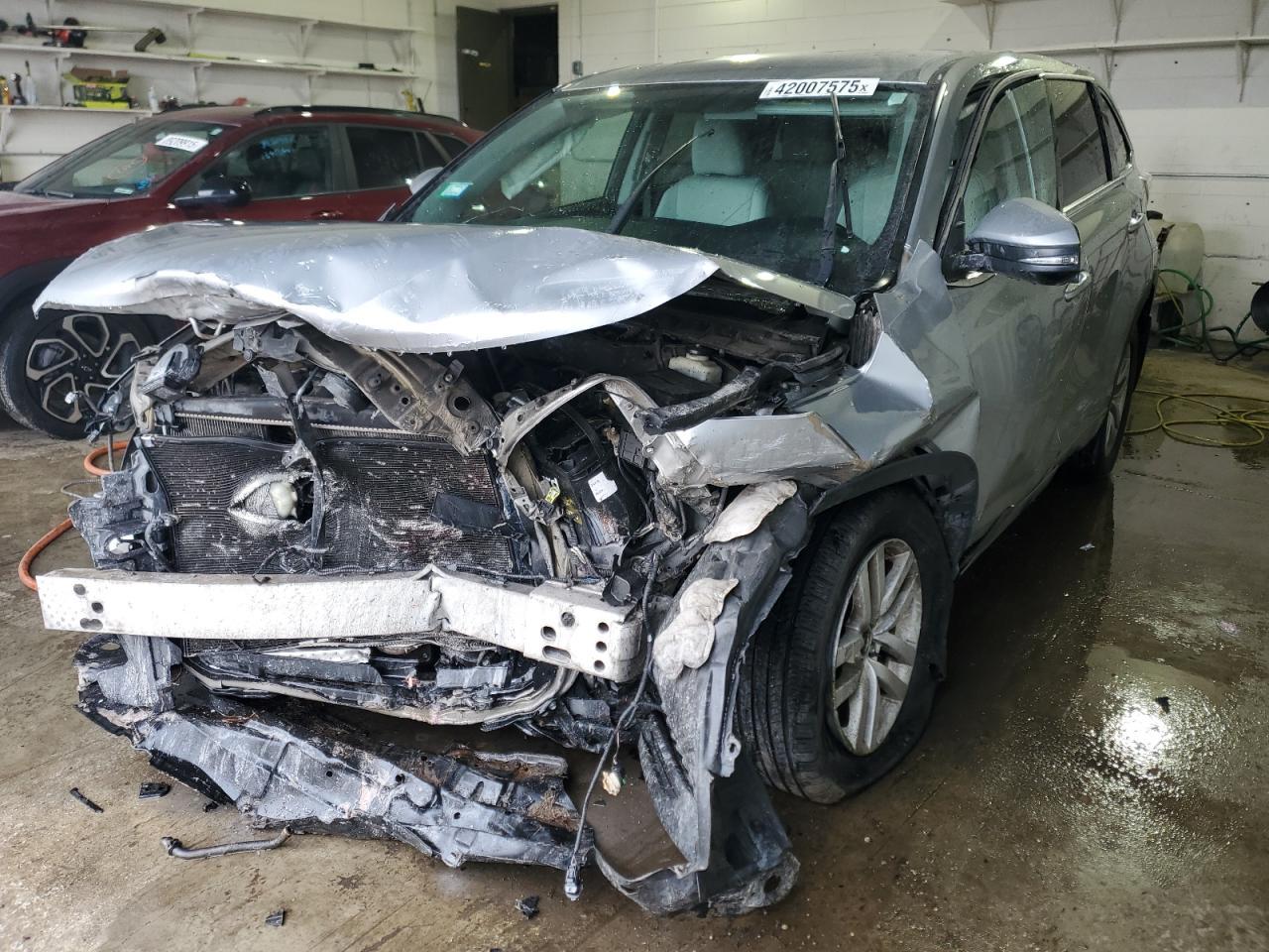 2015 TOYOTA HIGHLANDER
