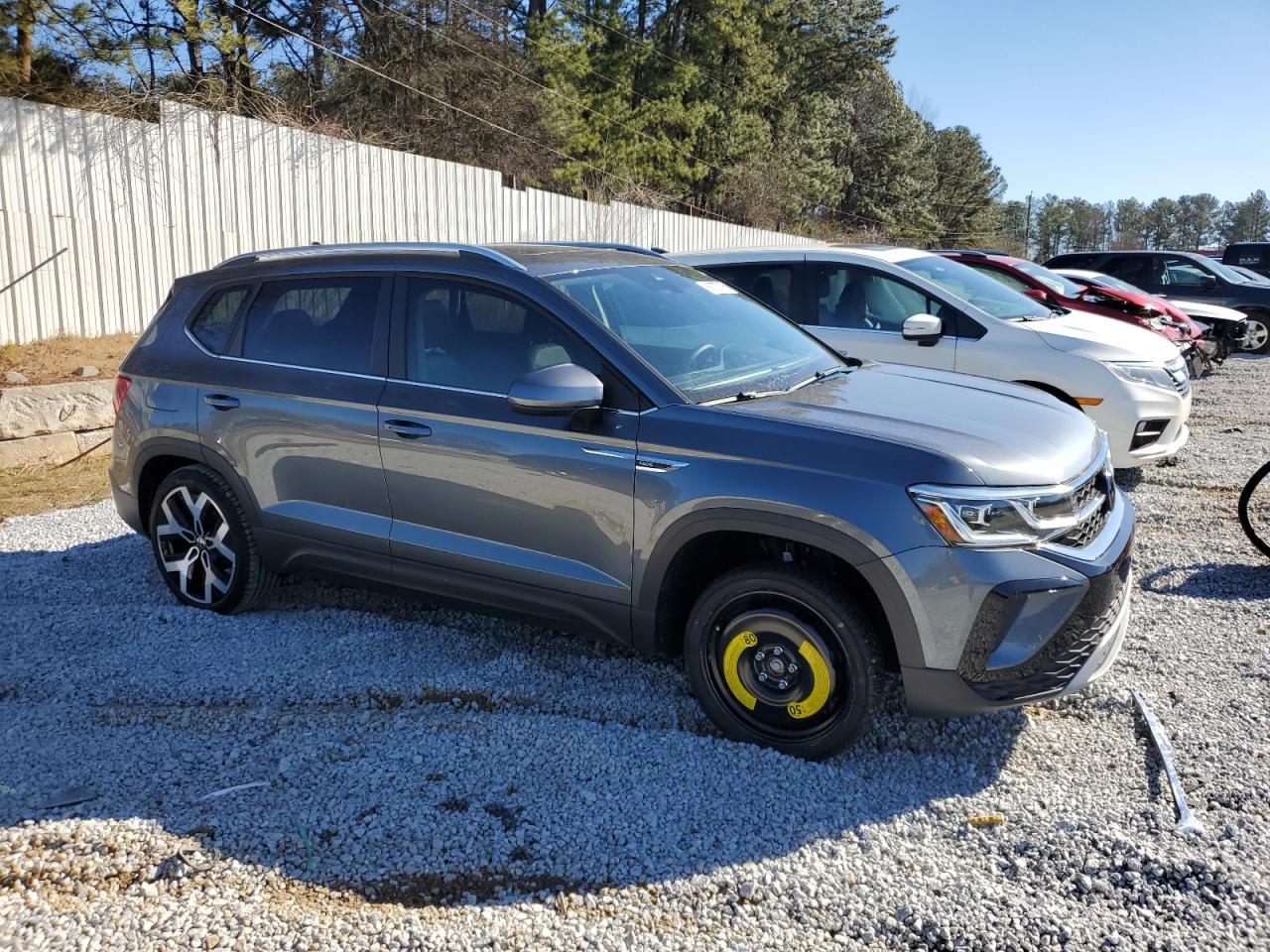 2023 VOLKSWAGEN TAOS SEL - Фото 4