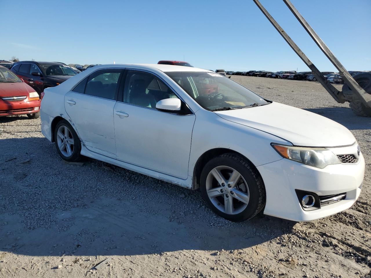 2014 TOYOTA CAMRY L - Фото 4
