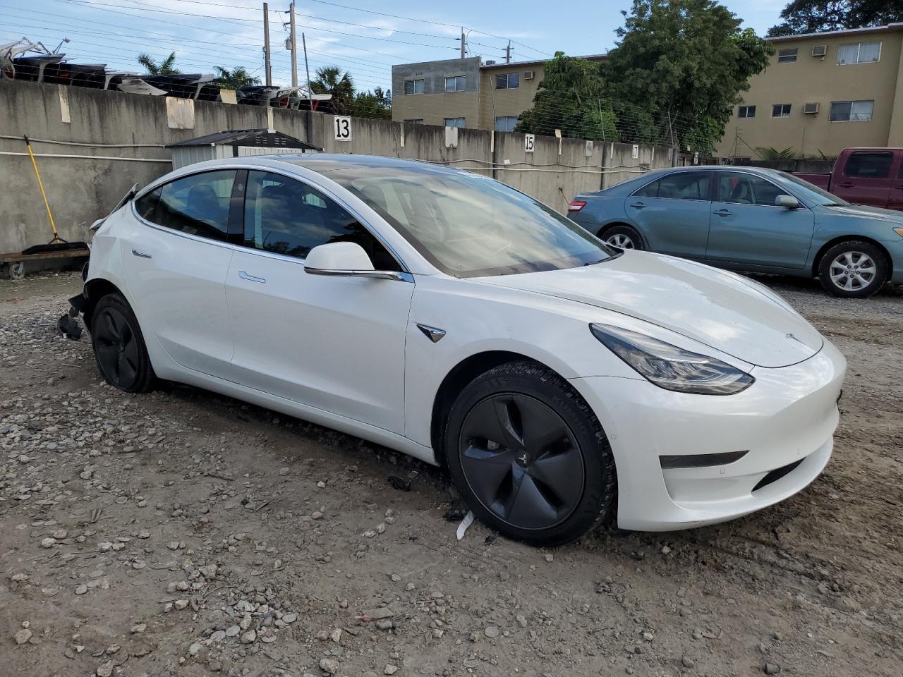 2019 TESLA MODEL 3 - Image 4