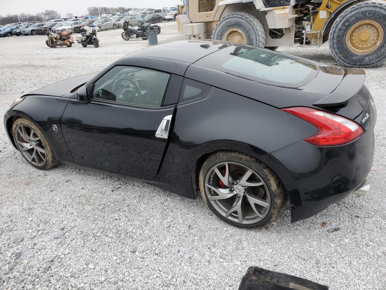 2016 NISSAN 370Z BASE - Image 2