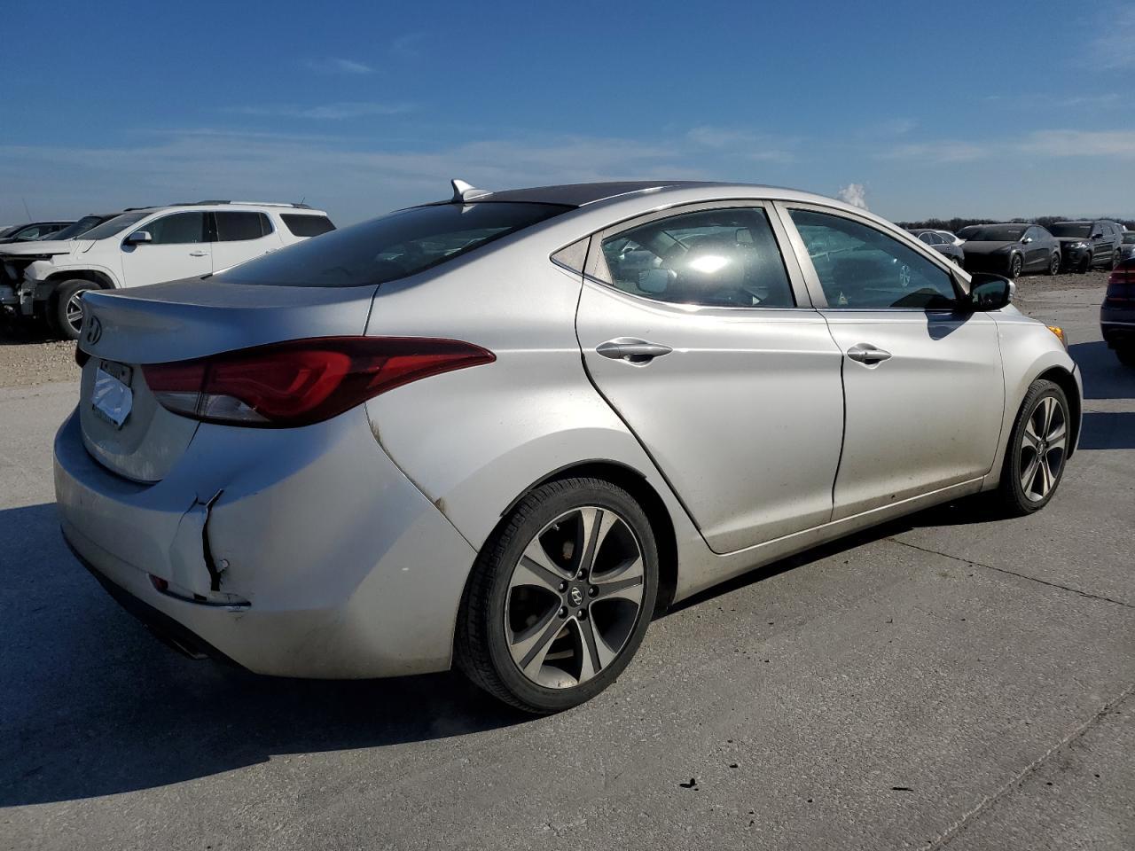 2014 HYUNDAI ELANTRA SE - Image 3
