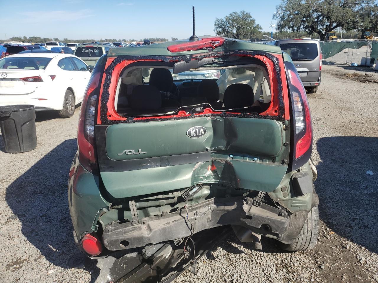2014 KIA SOUL + - Фото 6