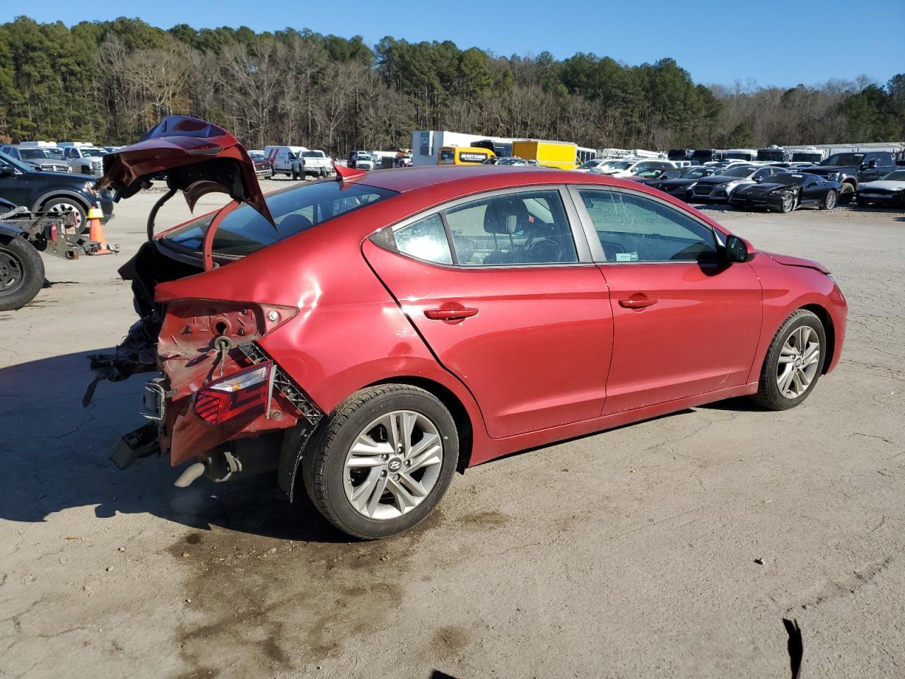 2019 HYUNDAI ELANTRA SE - Image 3