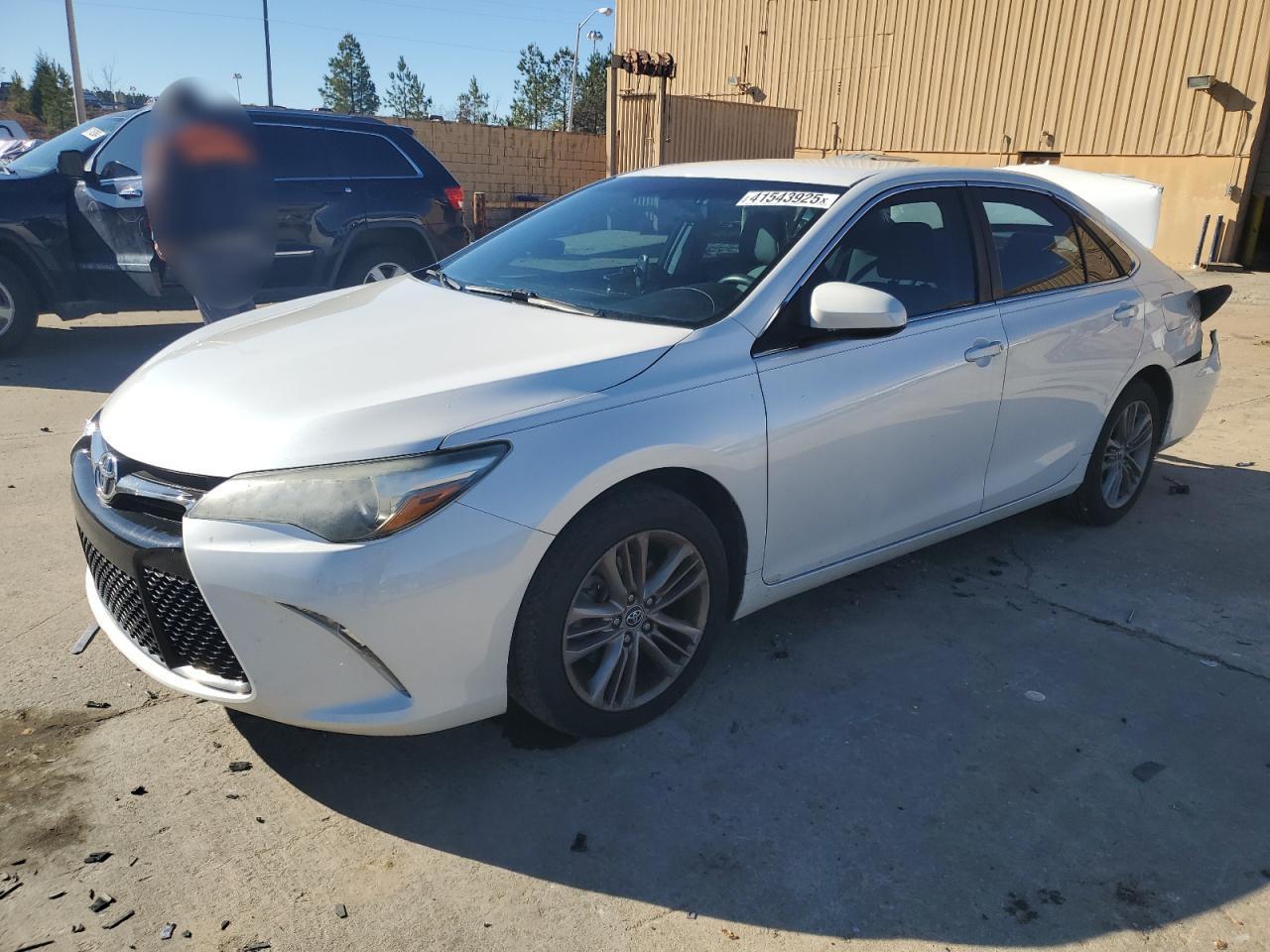 2016 TOYOTA CAMRY LE