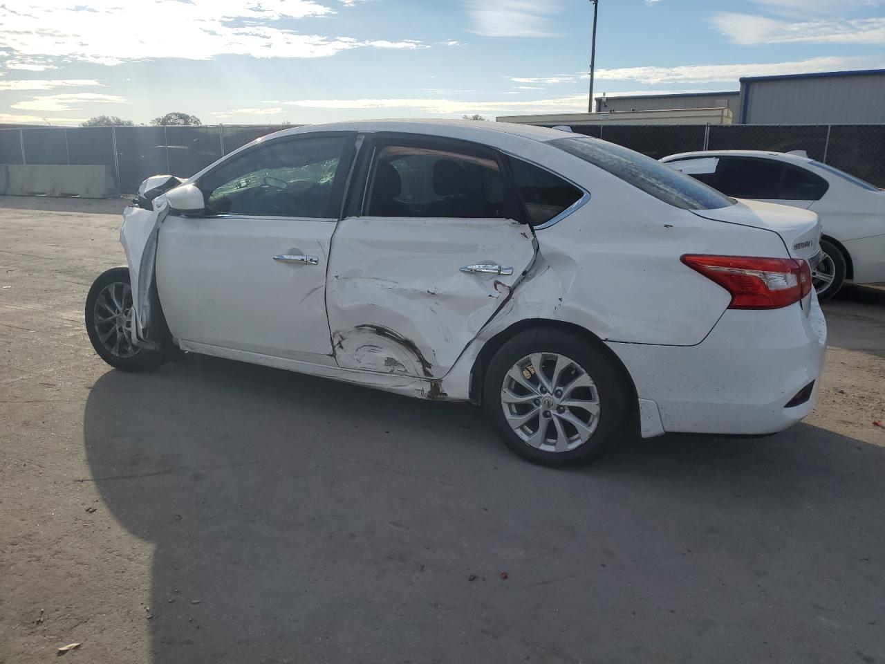2018 NISSAN SENTRA S - Фото 2