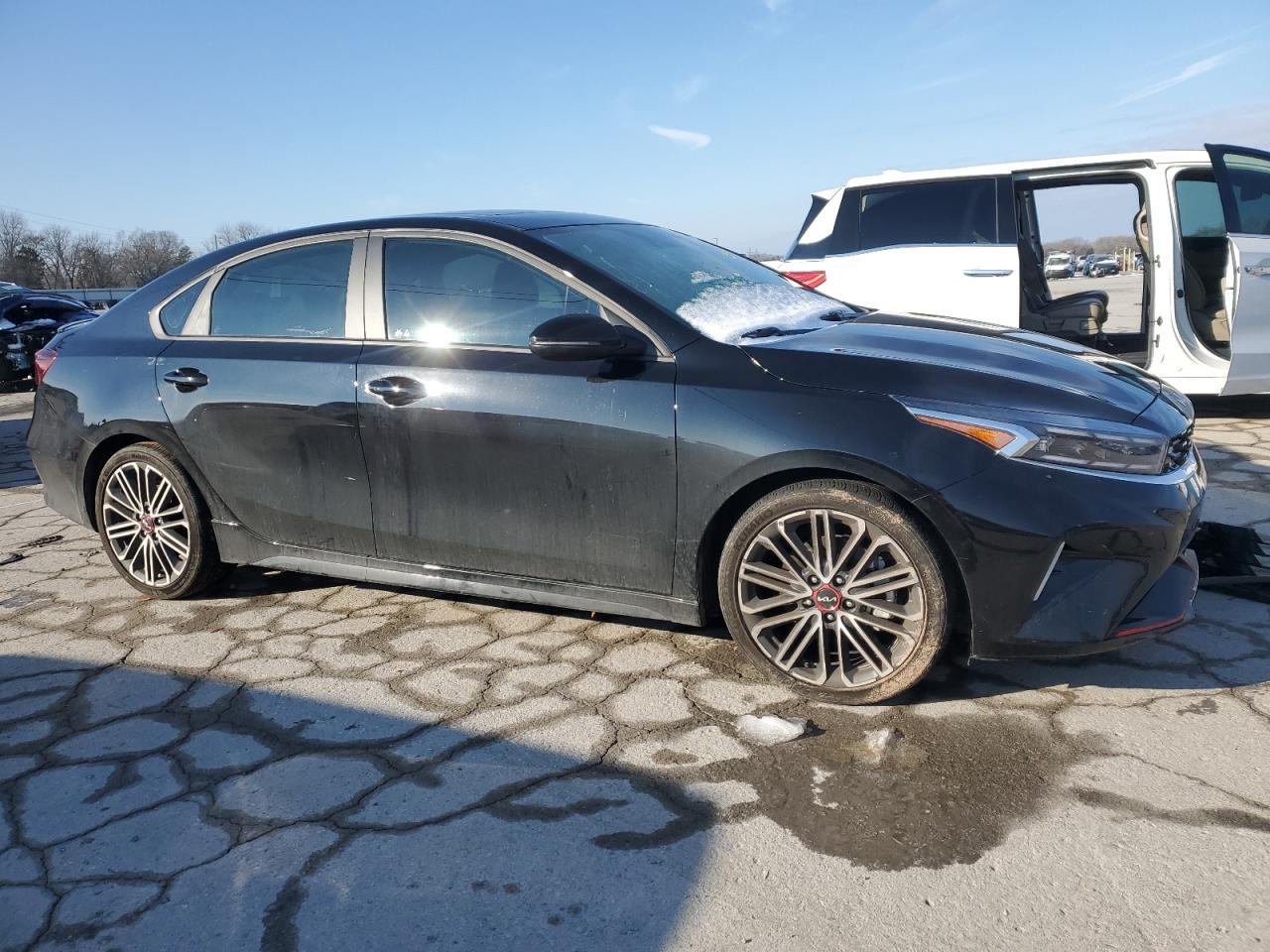 2024 KIA FORTE GT - Фото 4