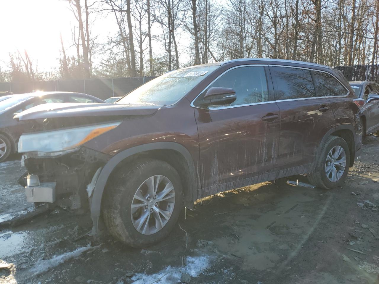 2015 TOYOTA HIGHLANDER