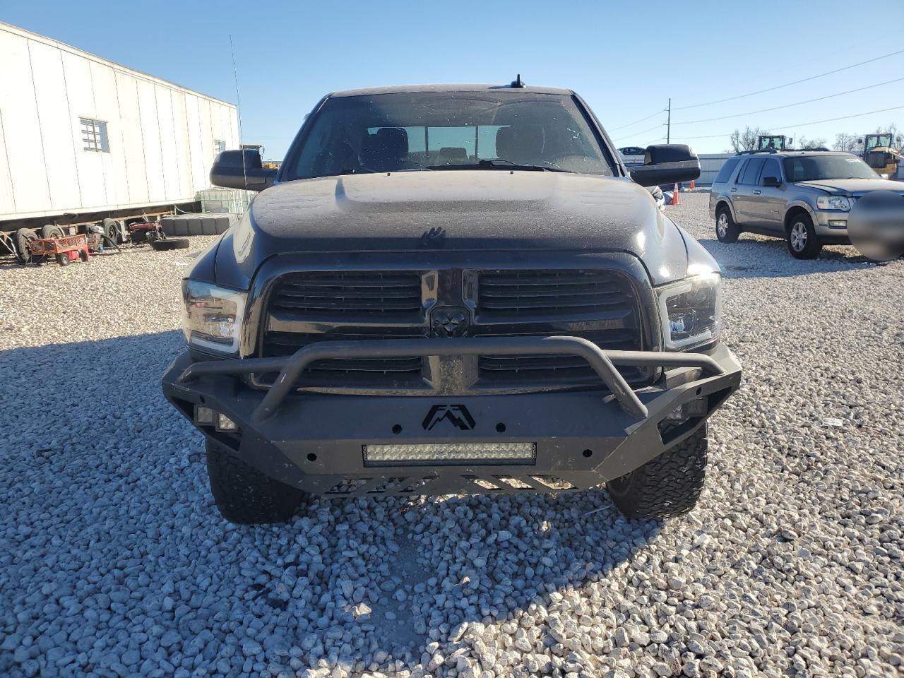 2017 RAM 2500 SLT - Image 5
