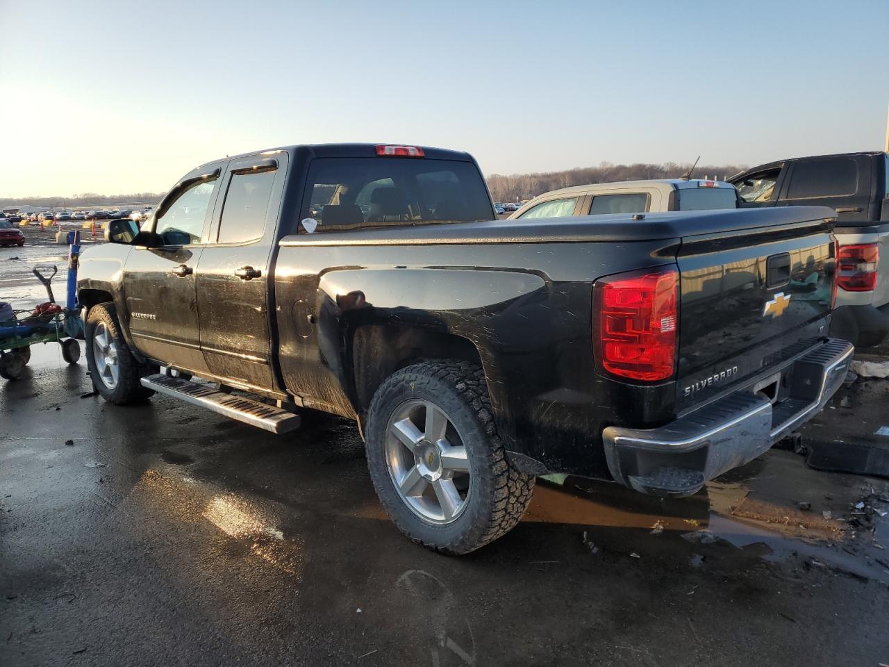 2016 CHEVROLET SILVERADO - Image 2