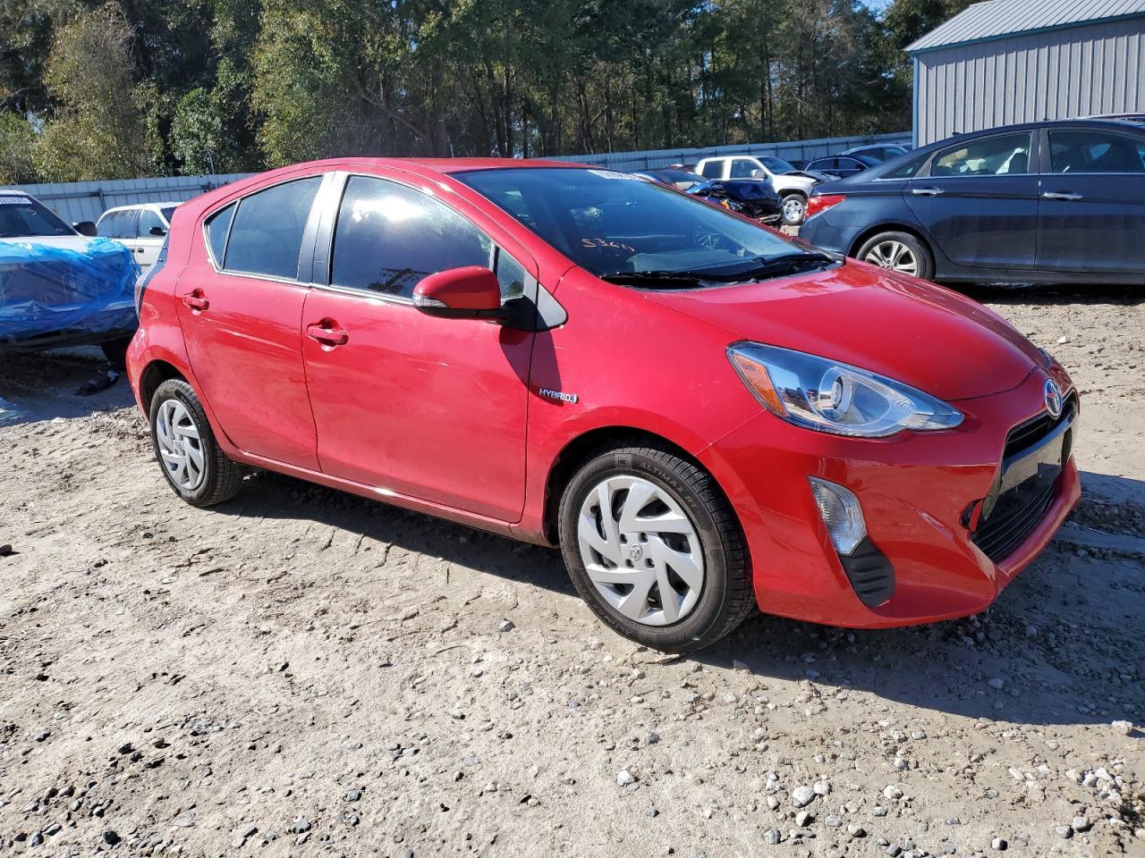2016 TOYOTA PRIUS C - Image 4