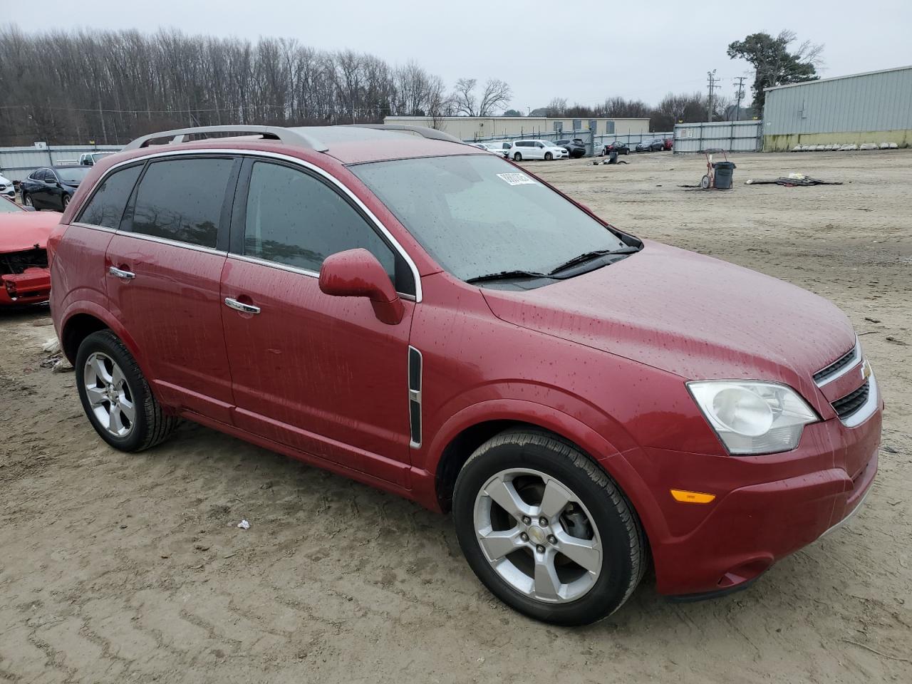 2014 CHEVROLET CAPTIVA LT - Image 4