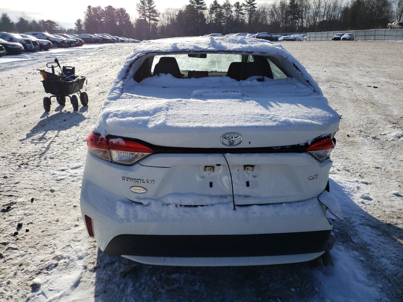 2021 TOYOTA COROLLA LE - Image 6
