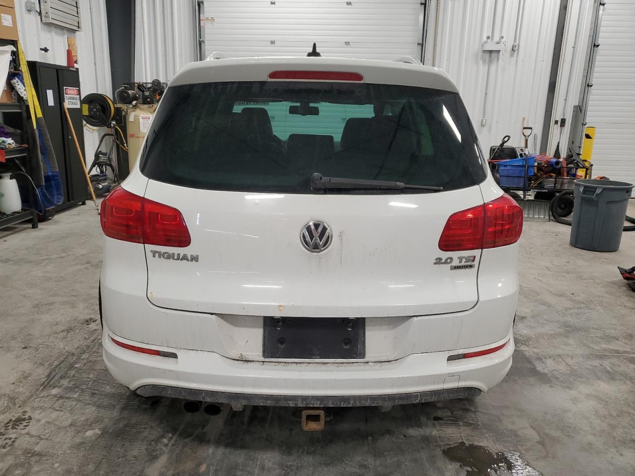 2015 VOLKSWAGEN TIGUAN S - Фото 6