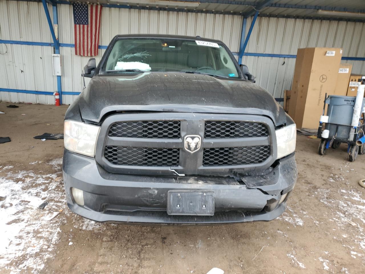 2017 RAM 1500 ST - Фото 5