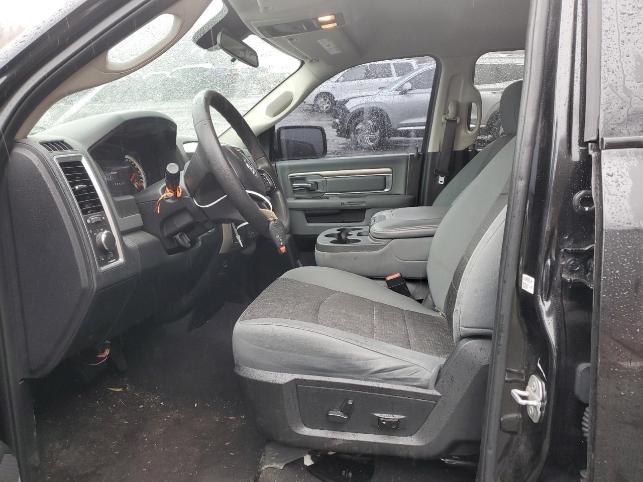 2017 RAM 1500 SLT - Фото 7