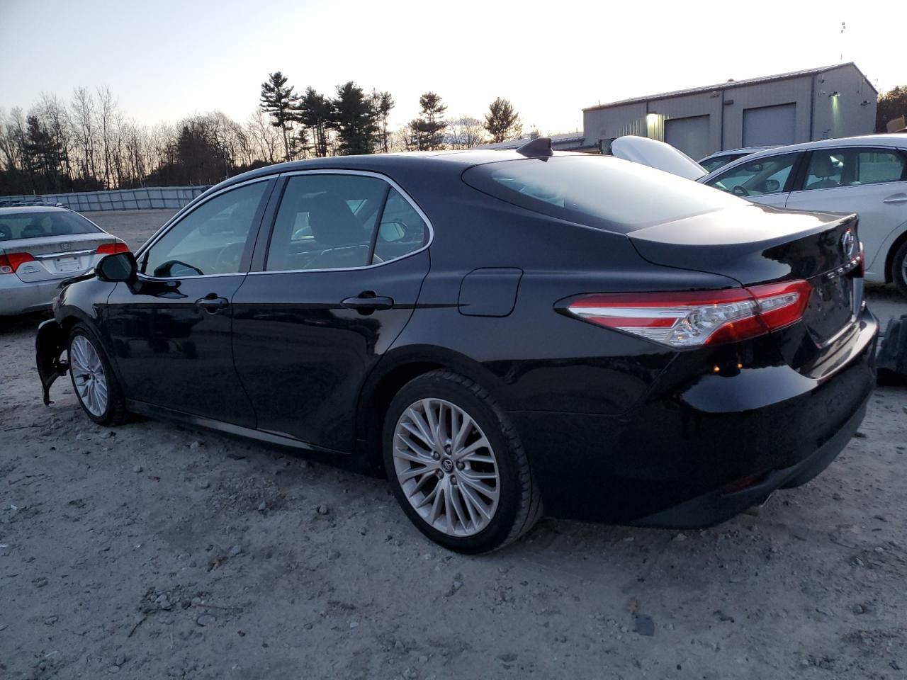 2018 TOYOTA CAMRY XSE - Image 2