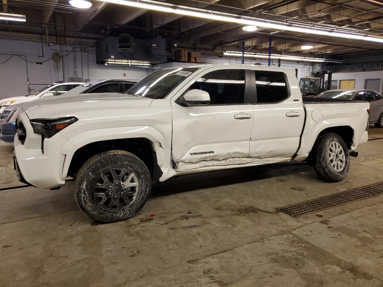 2024 TOYOTA TACOMA DOU