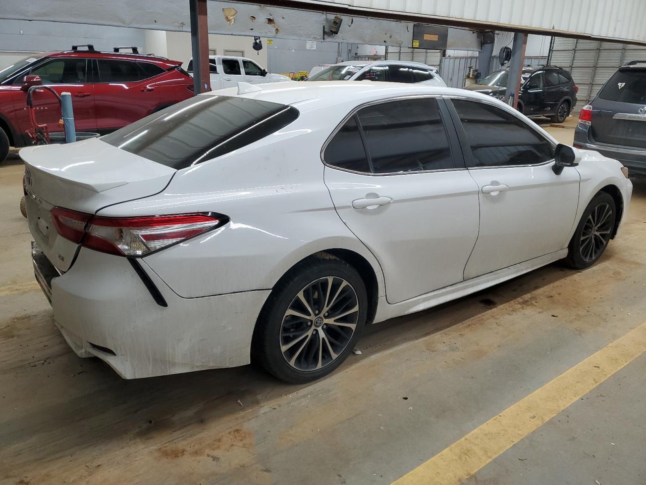 2020 TOYOTA CAMRY SE - Image 3