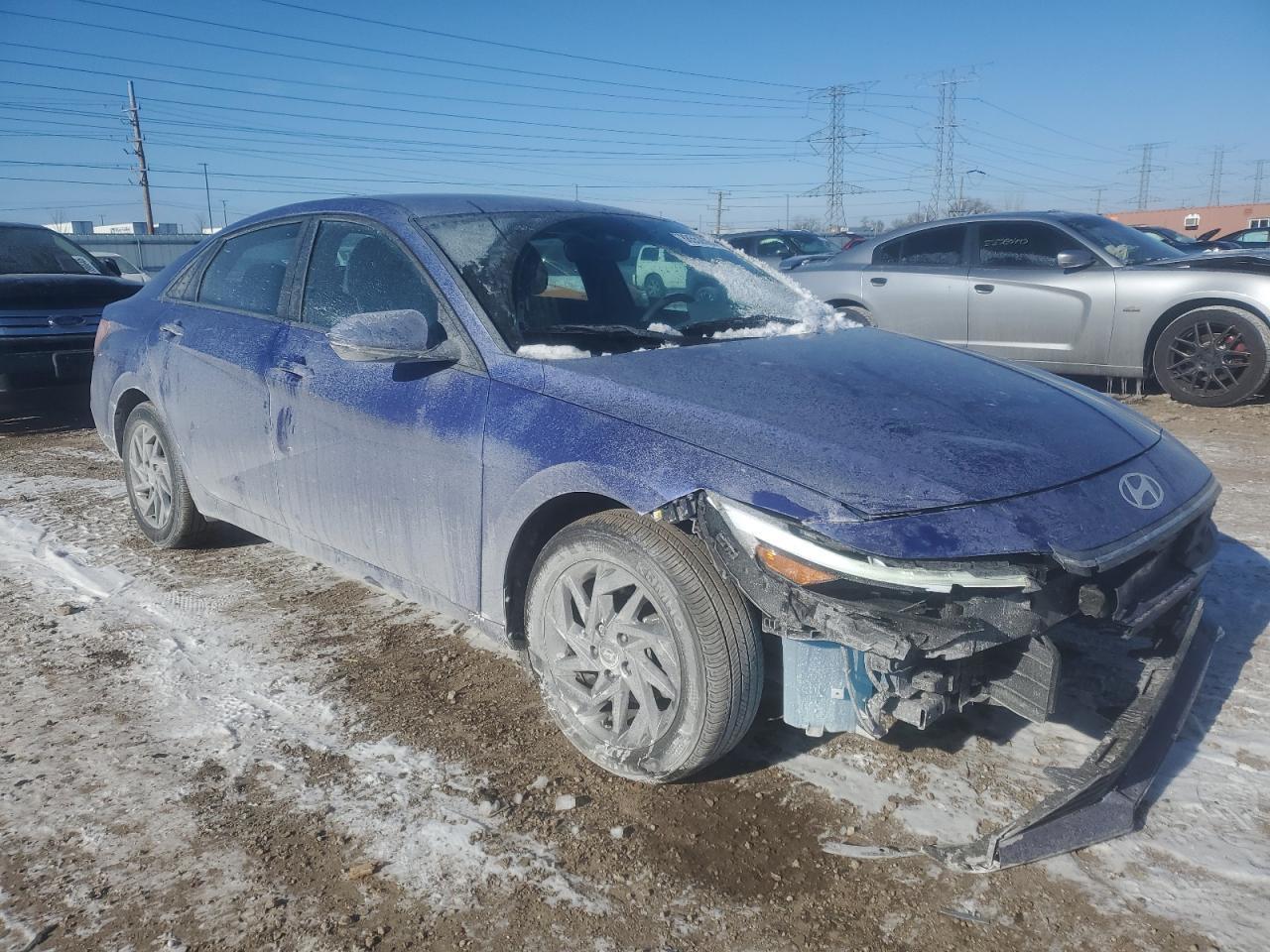 2024 HYUNDAI ELANTRA SE - Фото 4