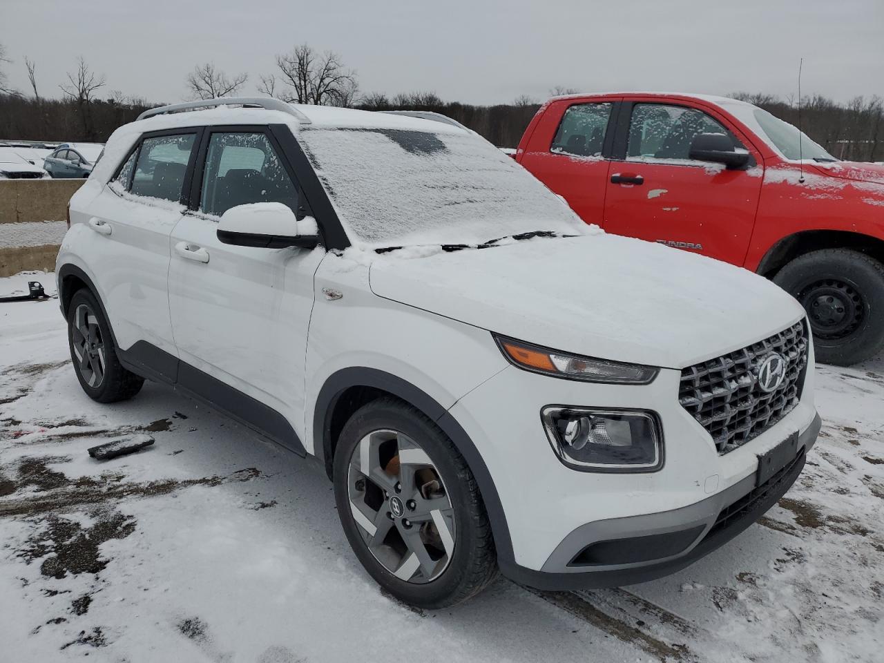 2022 HYUNDAI VENUE SEL - Фото 4