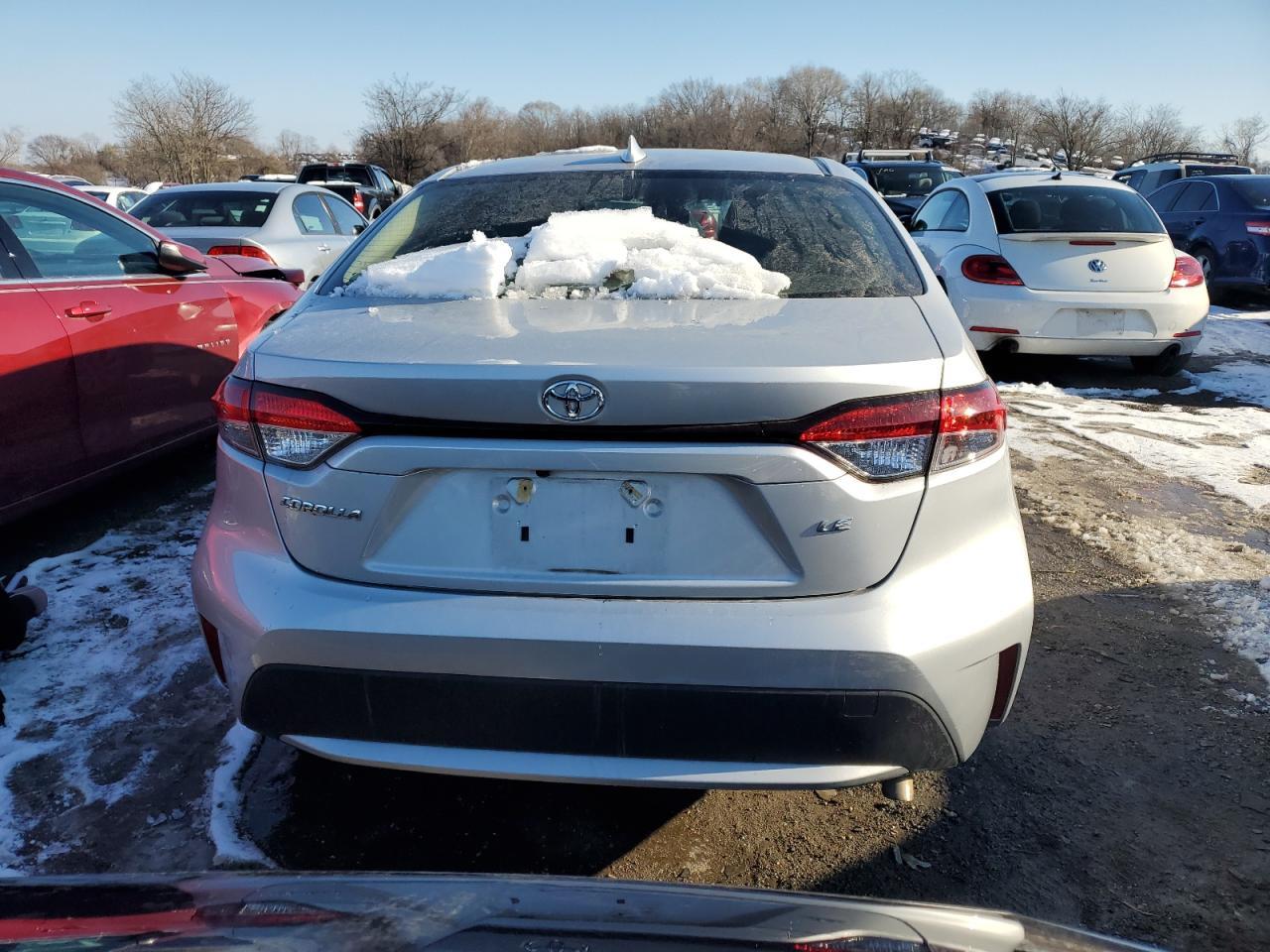 2021 TOYOTA COROLLA LE - Фото 6
