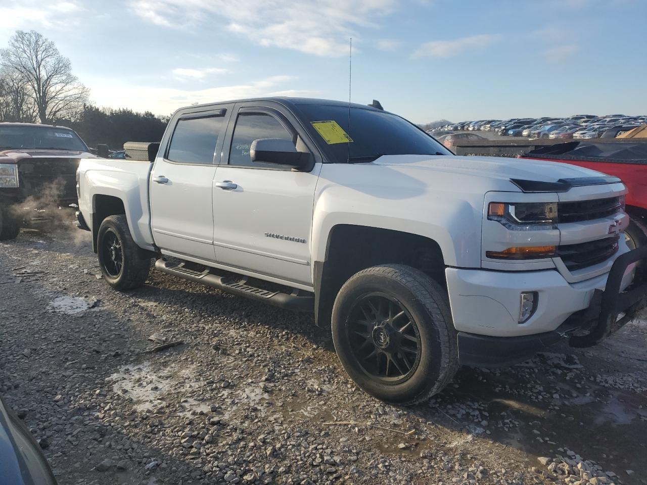 2018 CHEVROLET SILVERADO - Фото 4
