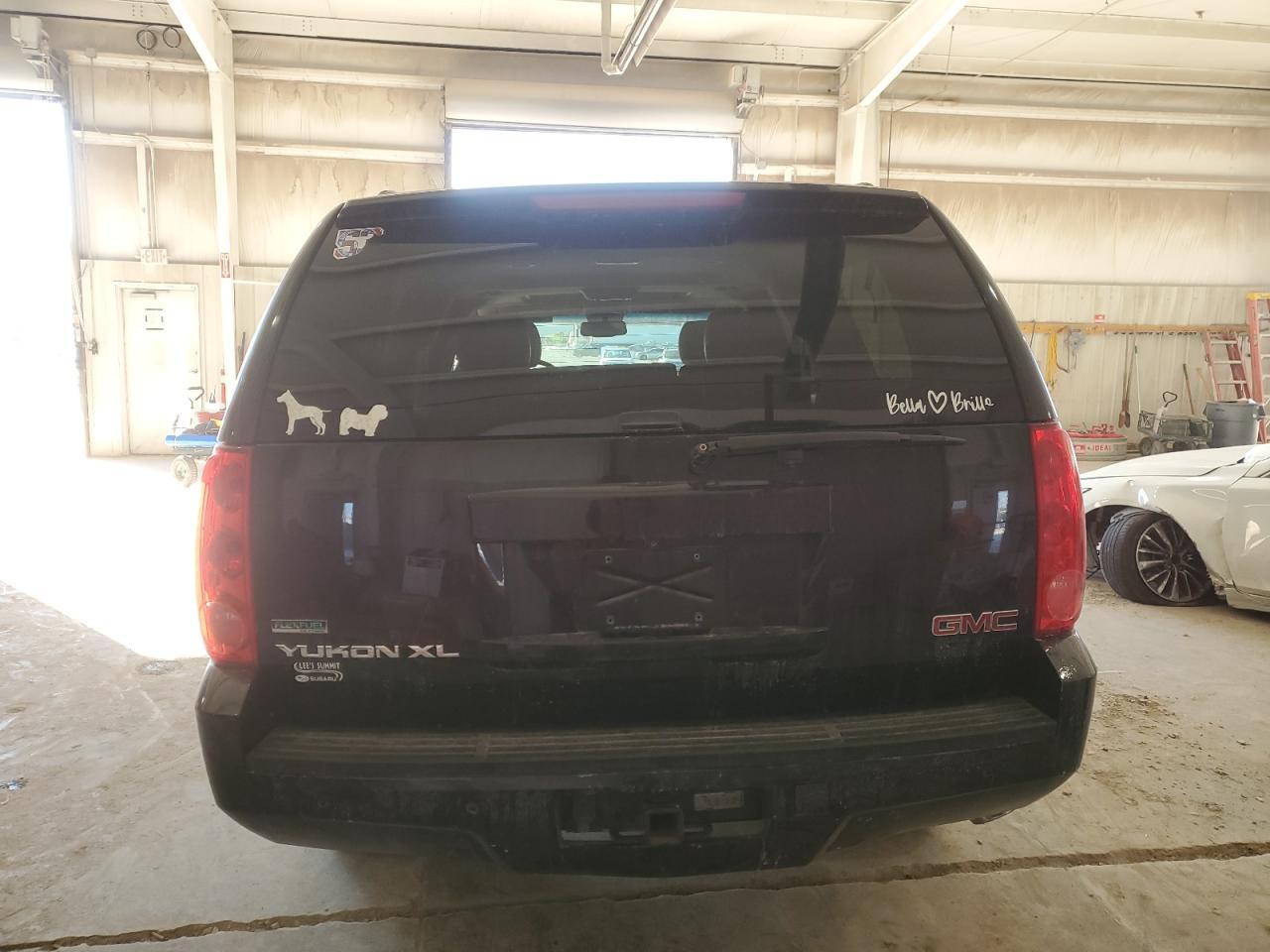 2012 GMC YUKON XL K - Image 6