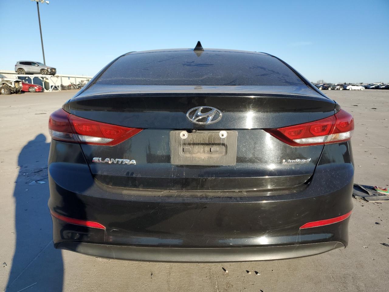 2017 HYUNDAI ELANTRA SE - Фото 6