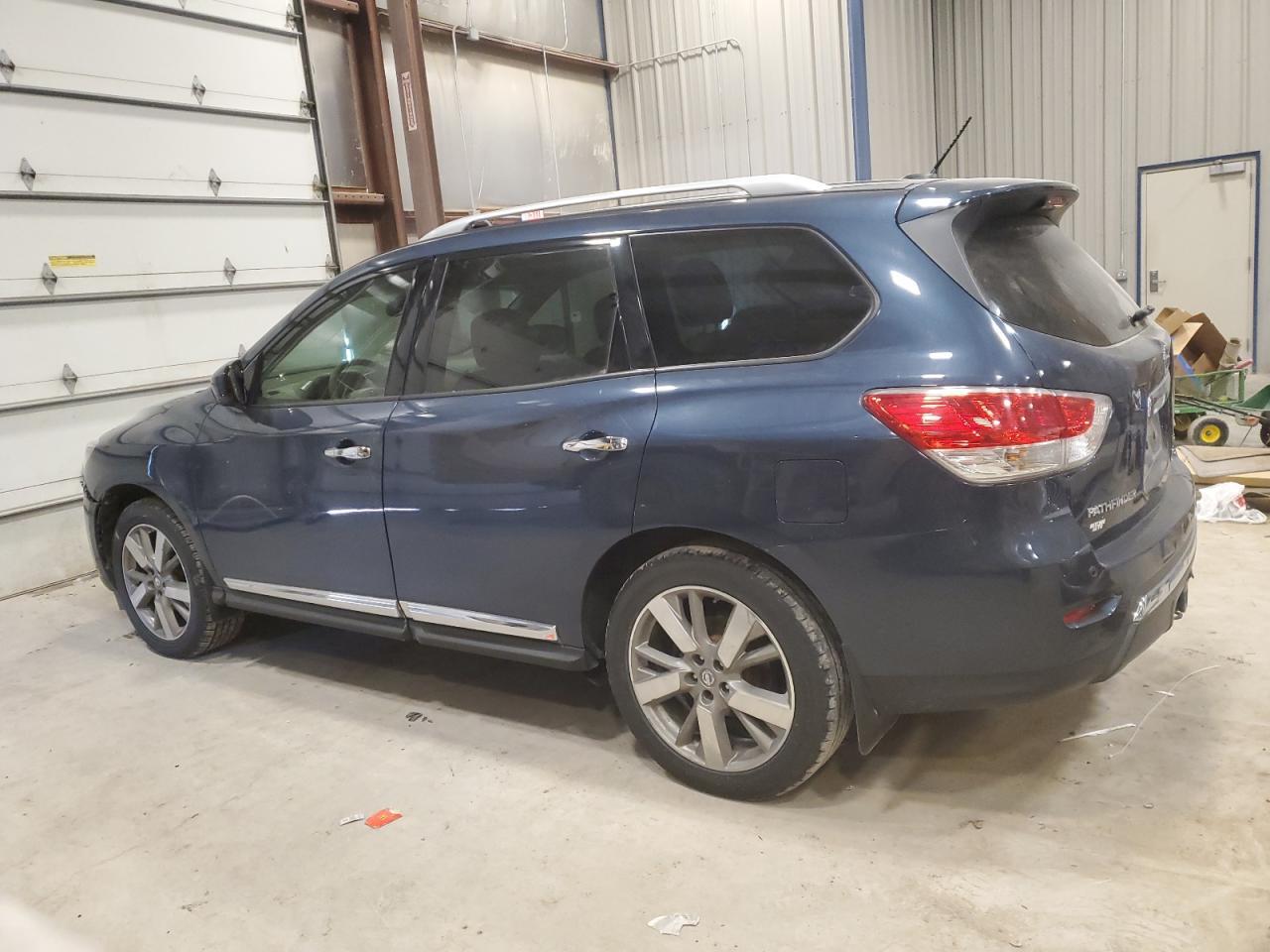 2013 NISSAN PATHFINDER - Фото 2