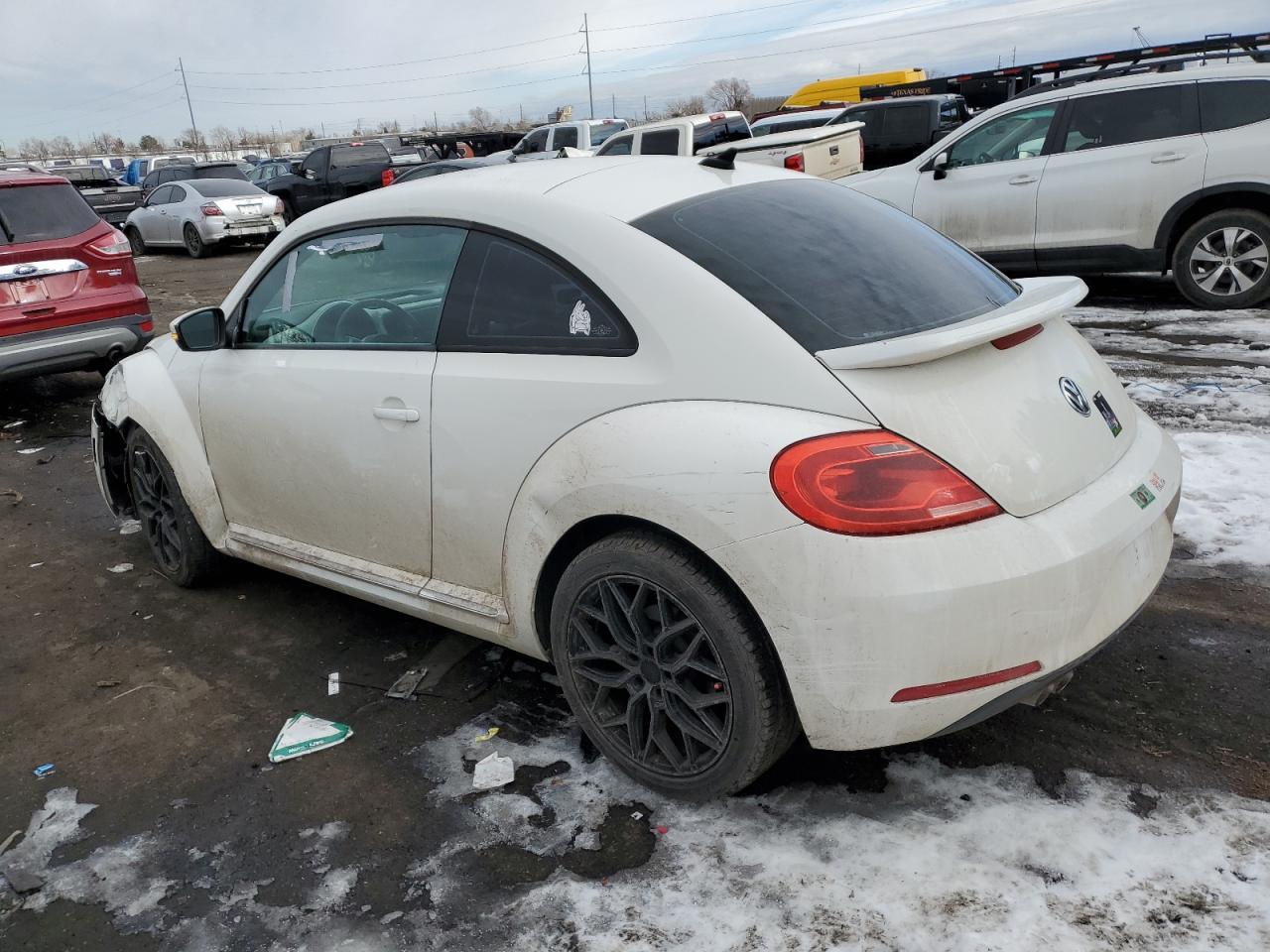 2012 VOLKSWAGEN BEETLE - Фото 2