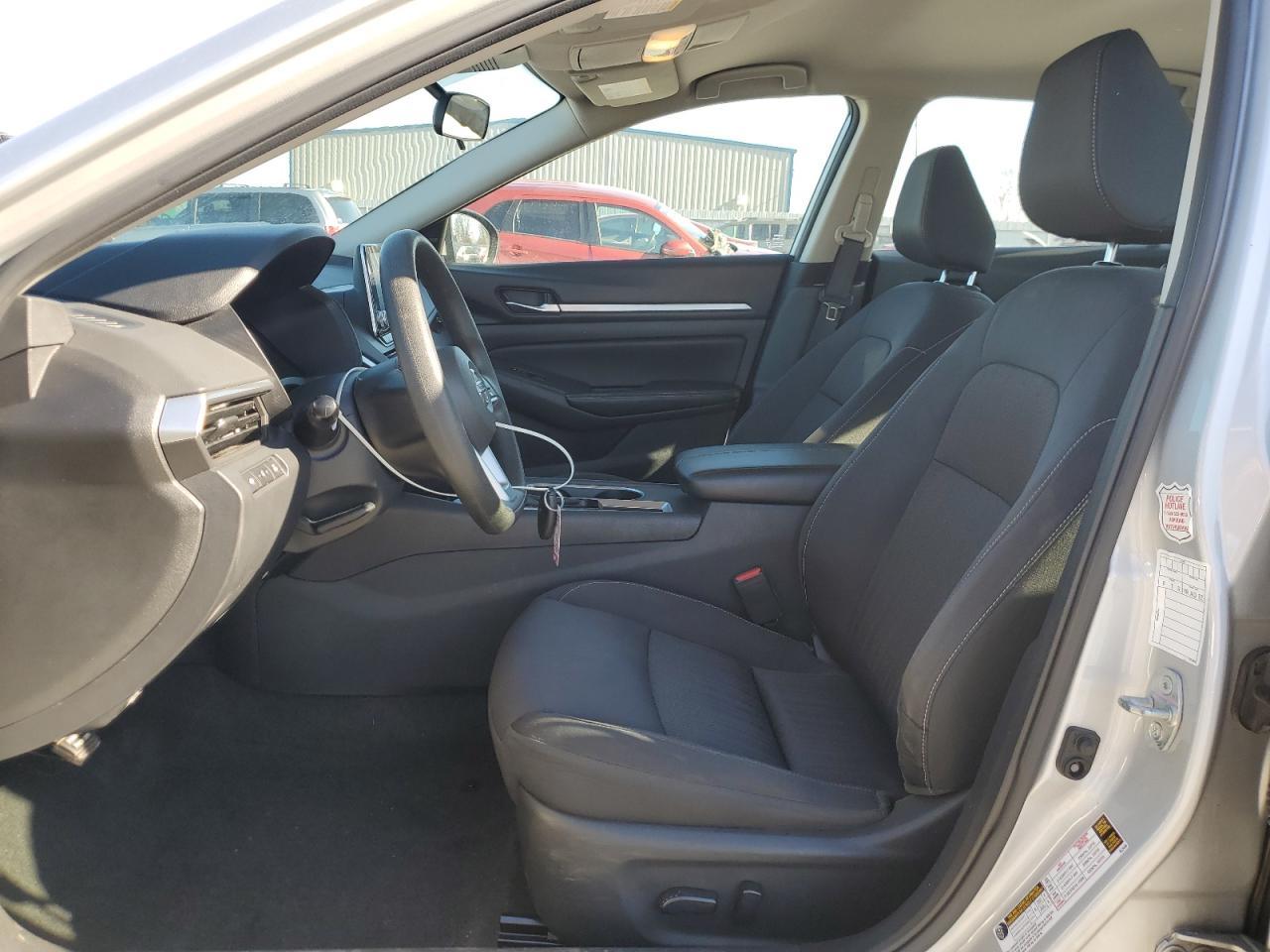 2022 NISSAN ALTIMA SV - Image 7