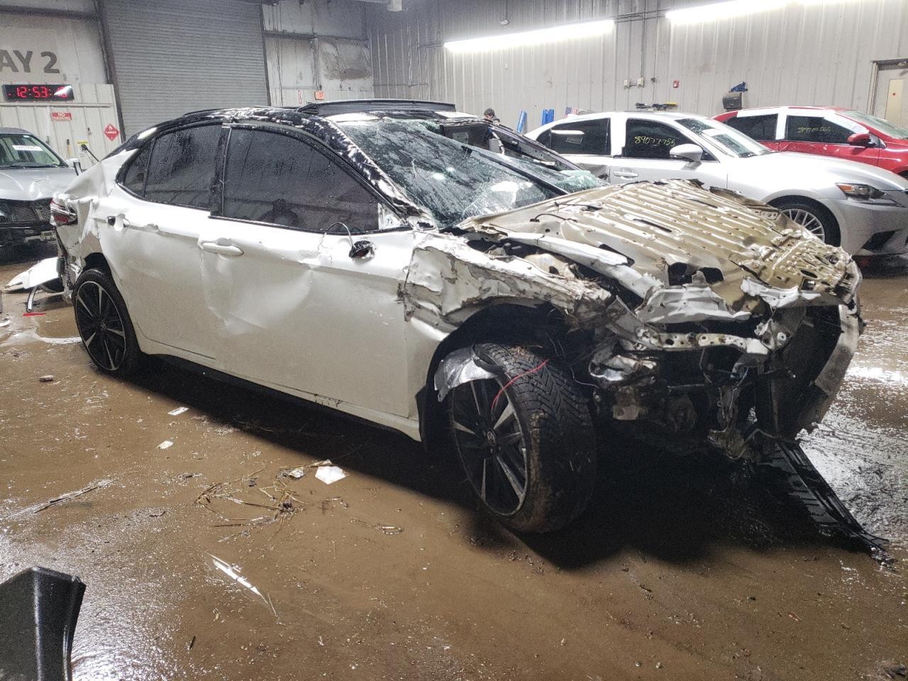 2019 TOYOTA CAMRY XSE - Фото 4