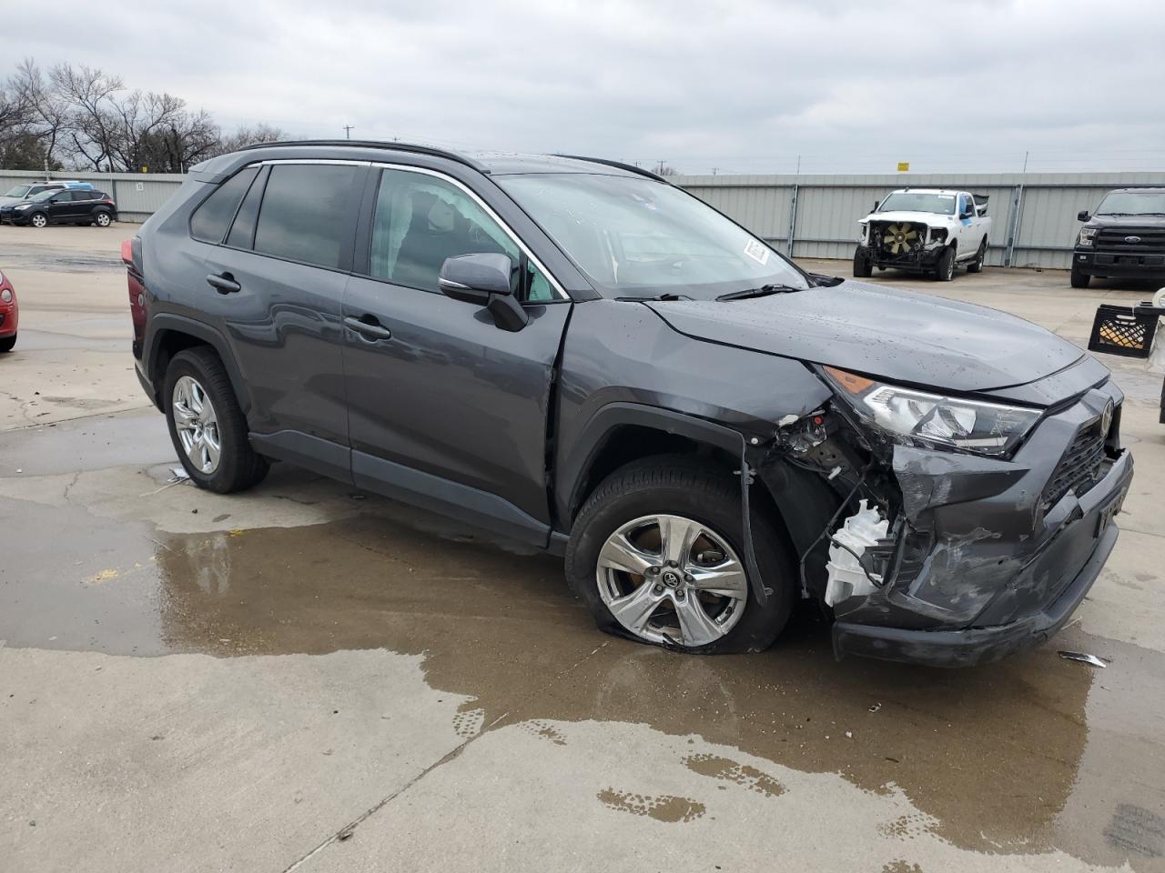 2020 TOYOTA RAV4 XLE - Фото 4