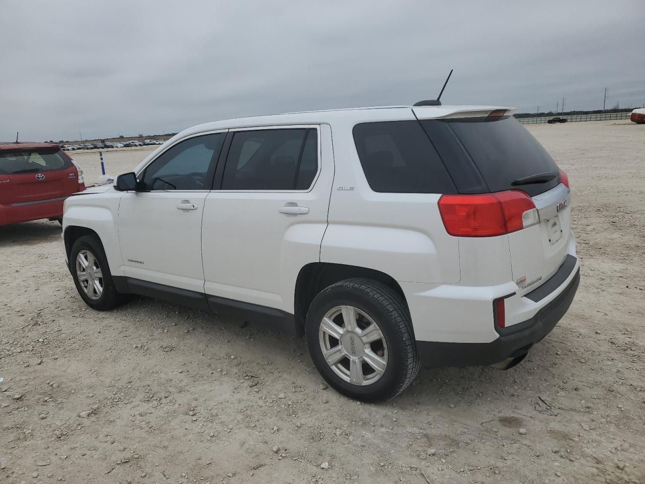 2016 GMC TERRAIN SL - Image 2