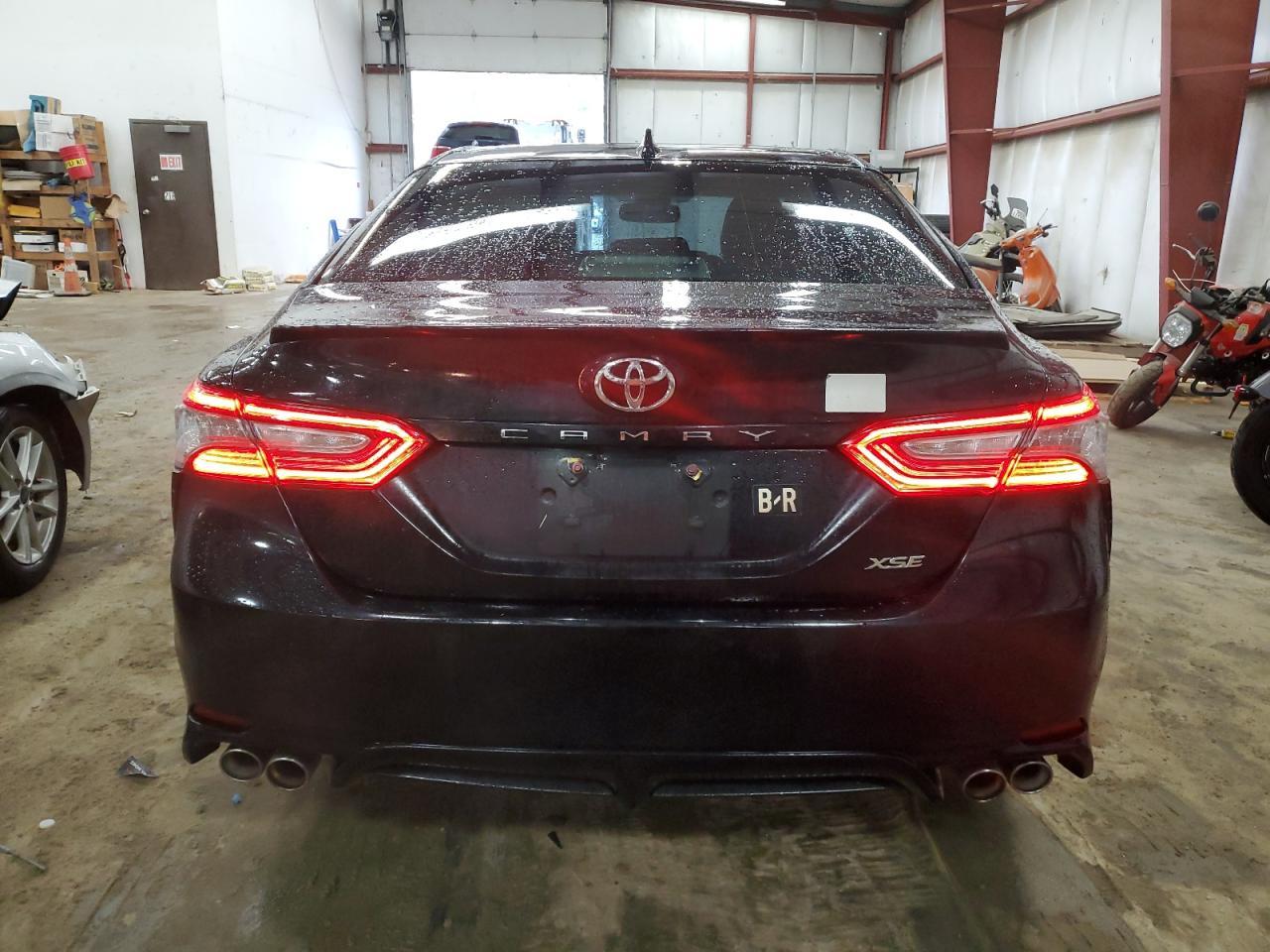2018 TOYOTA CAMRY XSE - Image 6
