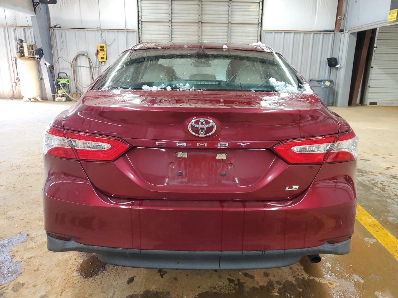 2018 TOYOTA CAMRY L - Фото 6